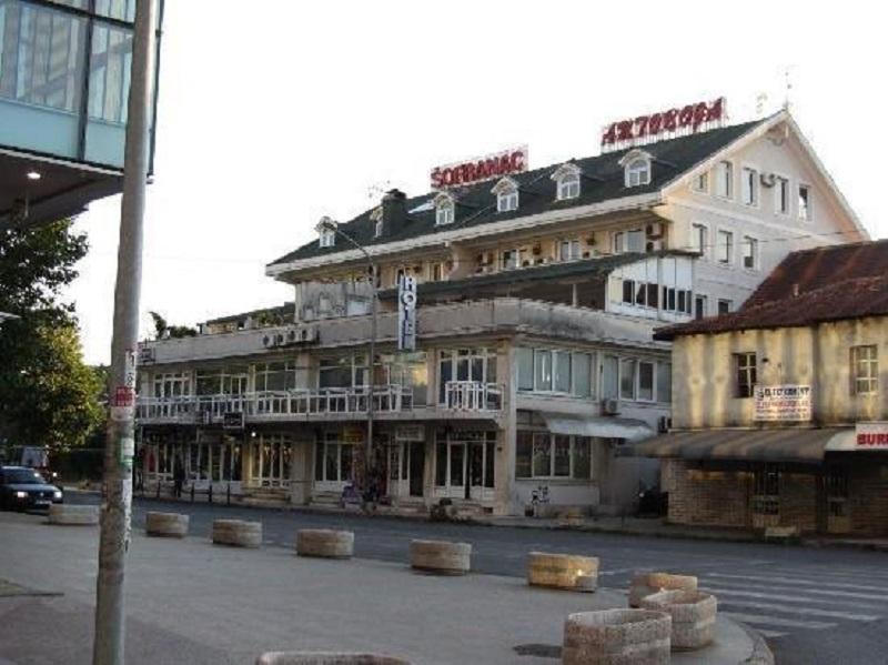 Hotel Bojatours بودغوريتْسا المظهر الخارجي الصورة