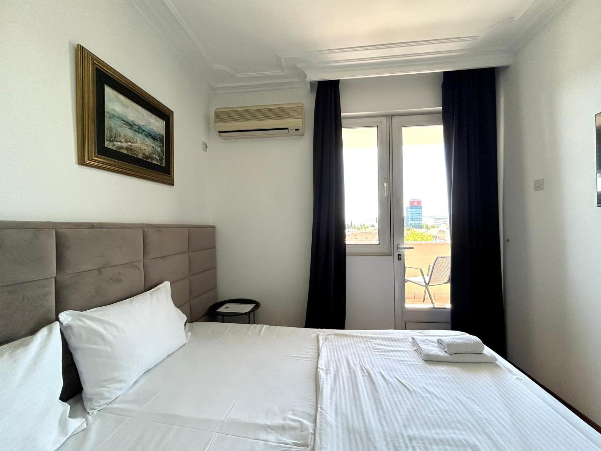 Hotel Bojatours بودغوريتْسا المظهر الخارجي الصورة