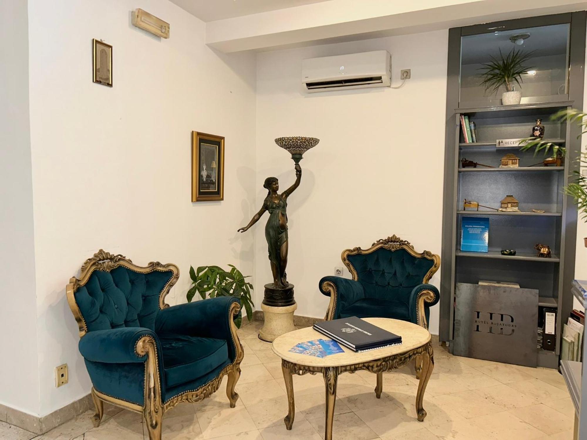 Hotel Bojatours بودغوريتْسا المظهر الخارجي الصورة